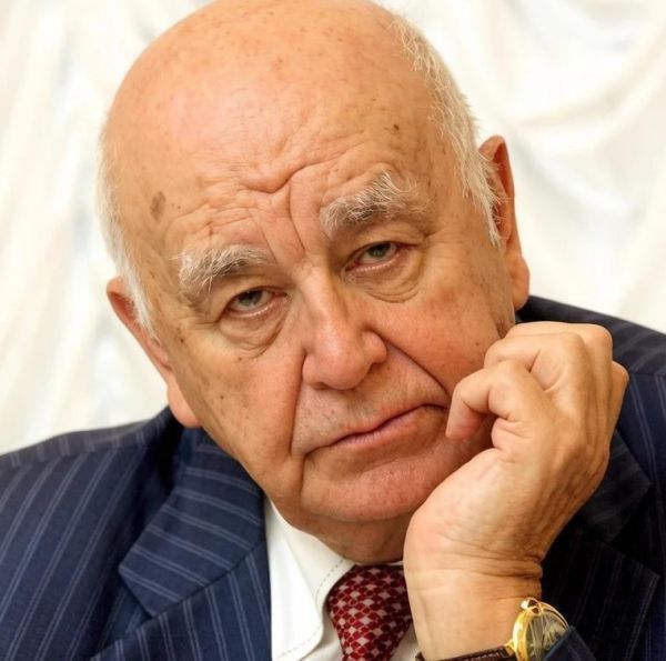 Памяти Александра Апазова