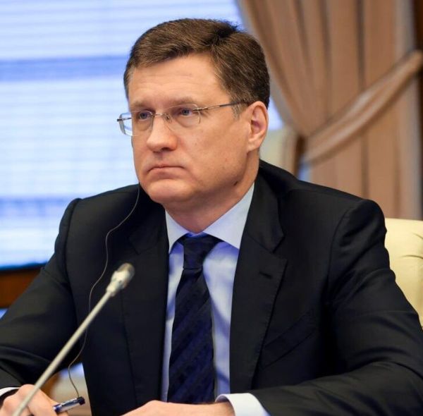 Александр Новак поручил Минэнерго отслеживать ситуацию на рынке нефтепродуктов