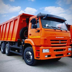 "Камаз" выпустил комбинированную дорожную машину на базе самосвала поколения К5