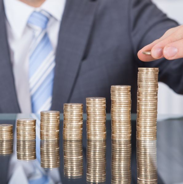 Рост зарплат в России в июне ускорился до 5,1%